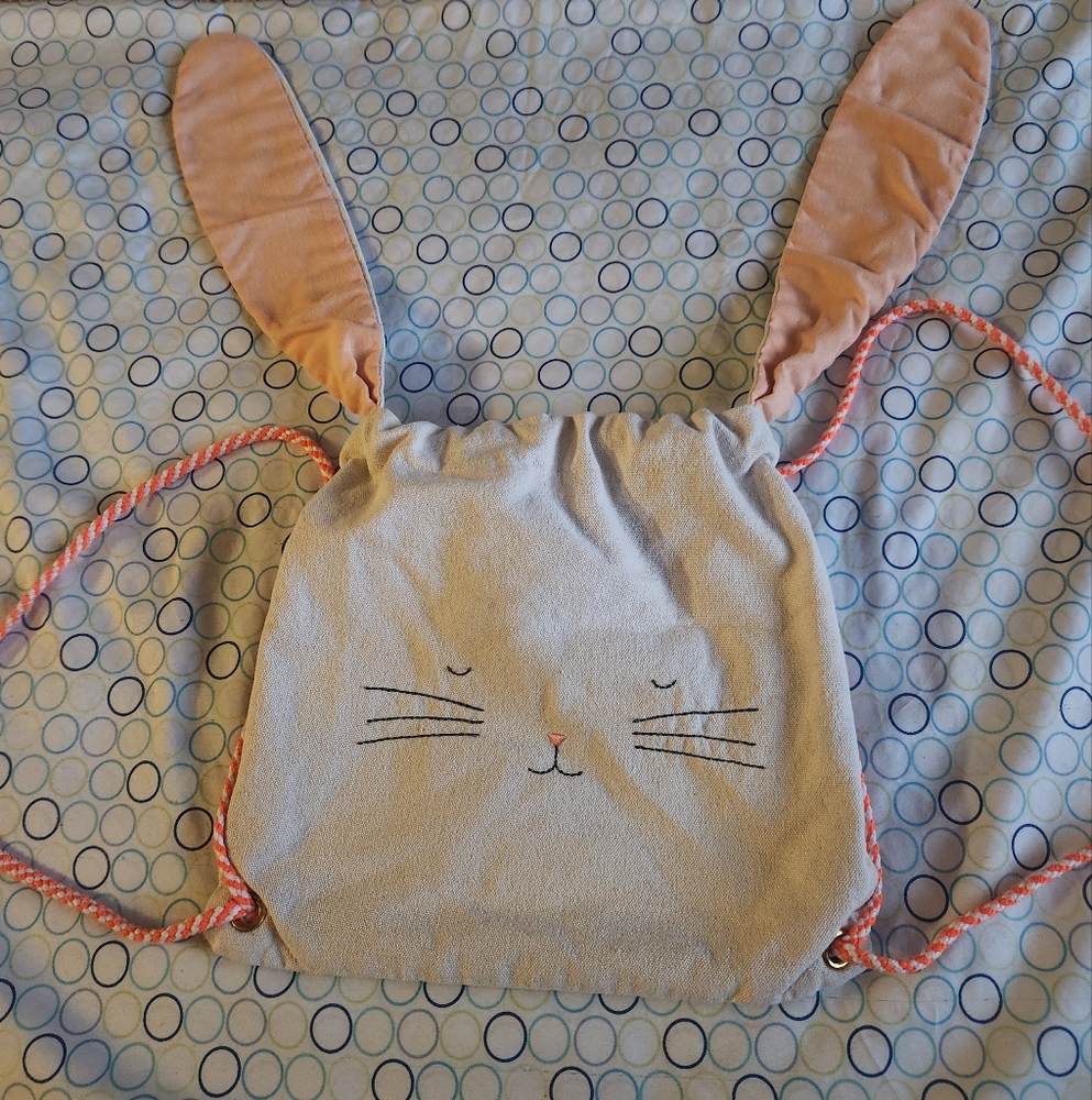 EUC-Girls Travel In Style Drawstring Bunny Tote & Retro Hearts Design Backpack